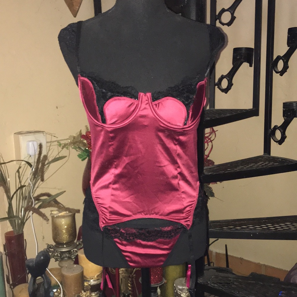 2 pc Vintage Frederick’s of Hollywood Corset & Thong Lingerie Intimates set